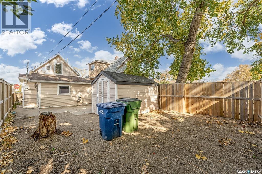 377 Fairford STREET W - 7