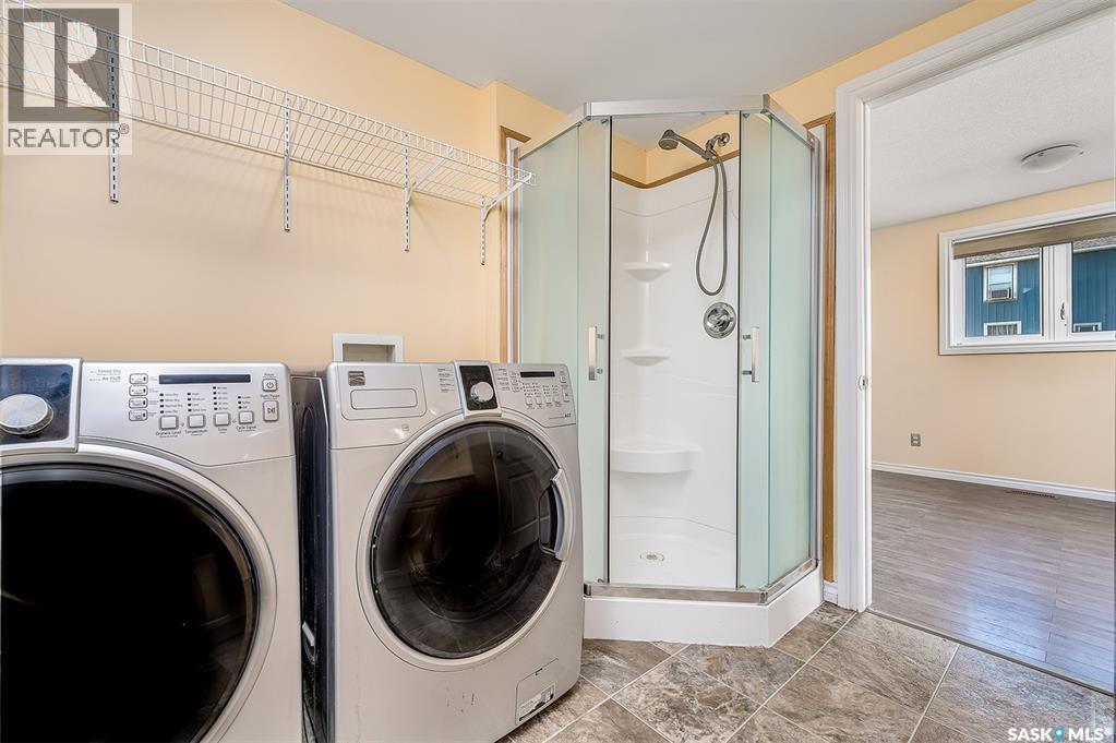 377 Fairford STREET W - 15