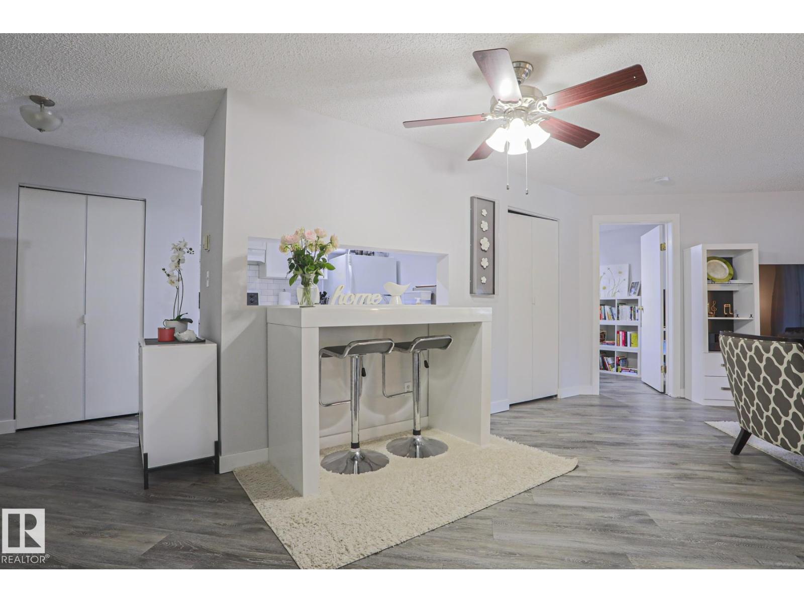 #233 2520 50 ST NW - 5