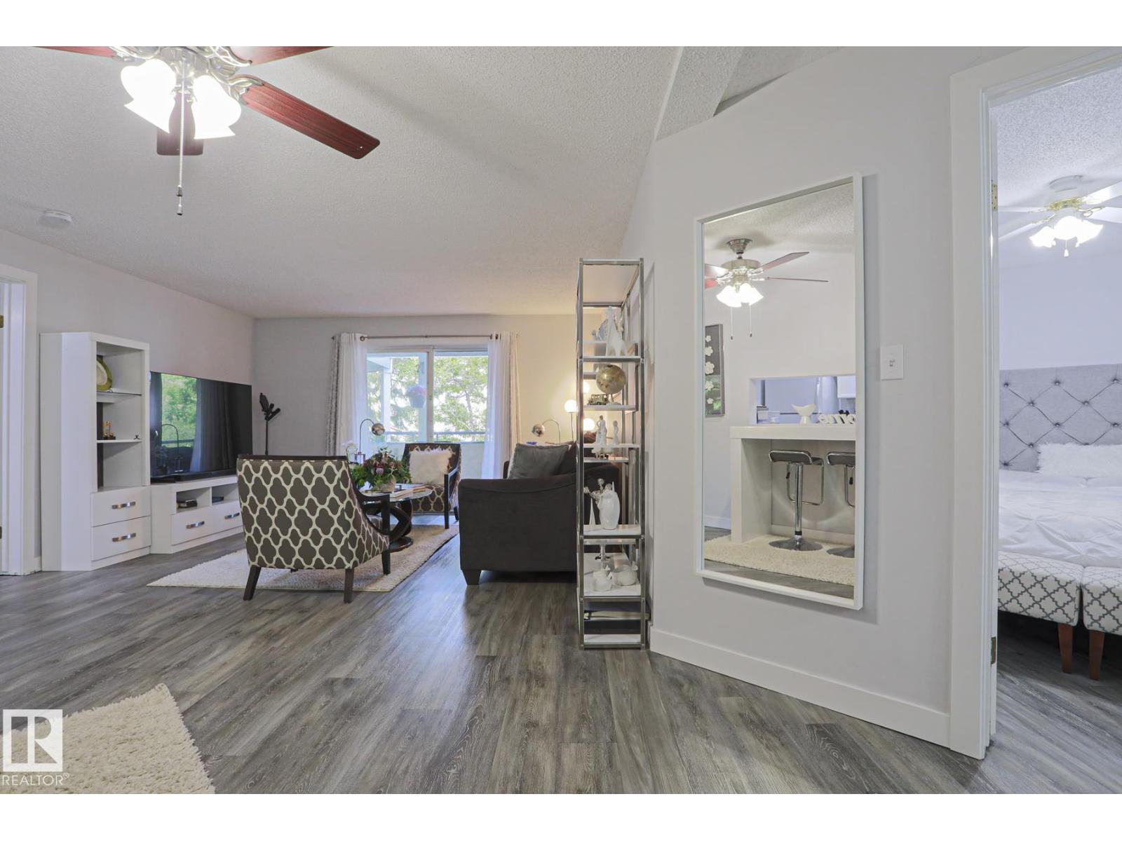 #233 2520 50 ST NW - 6