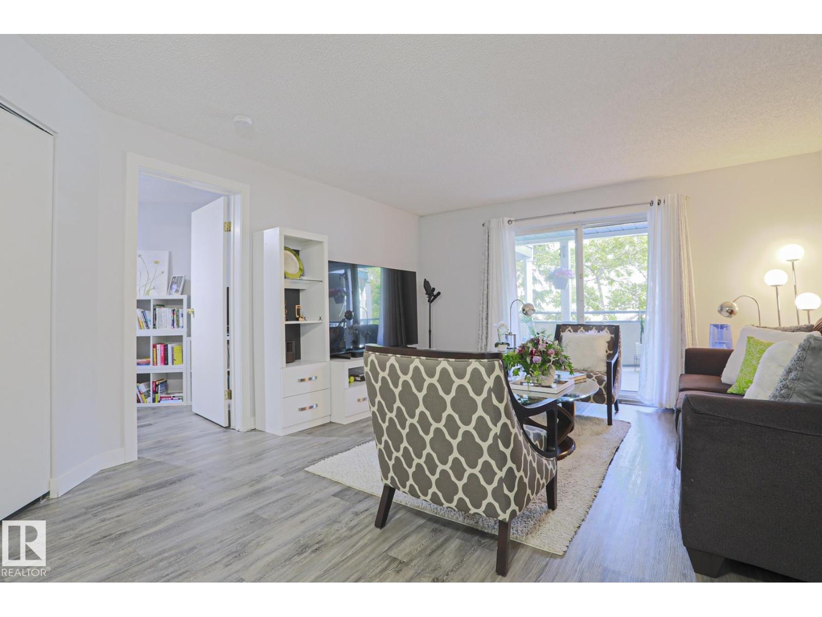 #233 2520 50 ST NW - 8