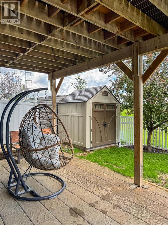 146 Sutherland Close — photo 35