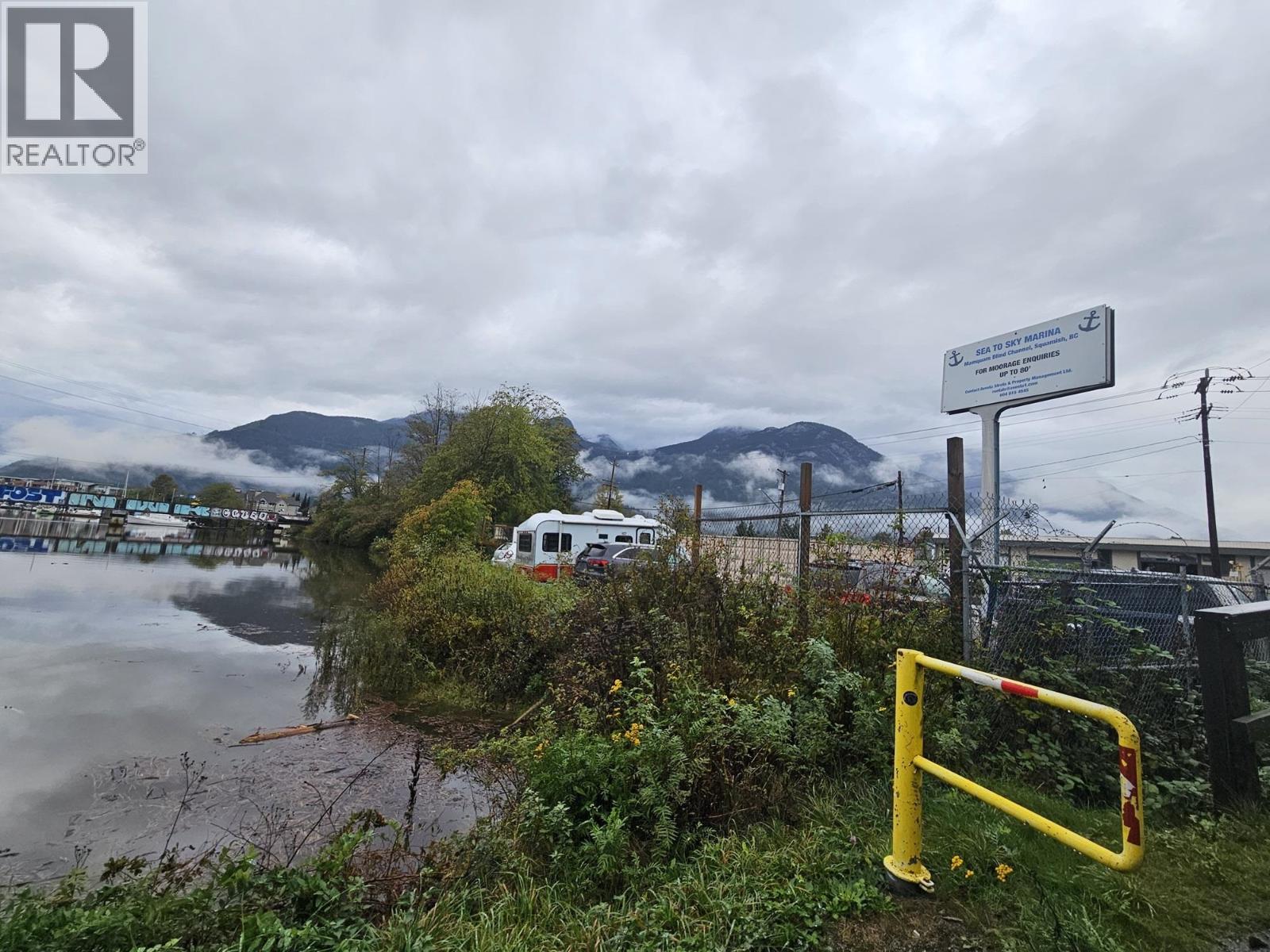 1570 PEMBERTON AVENUE, Squamish — photo 3