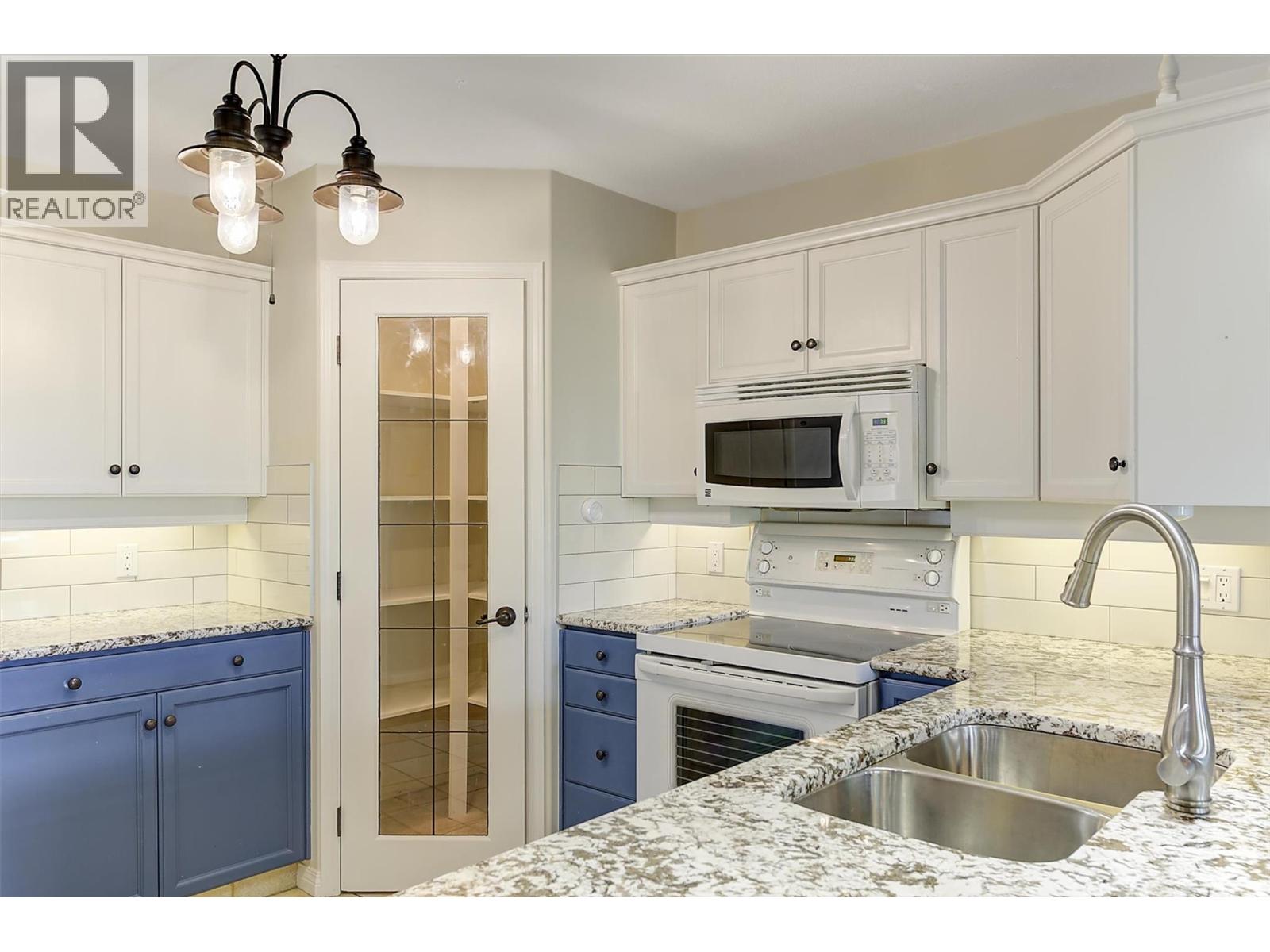 113 1321 Ridgeway Drive, Kelowna