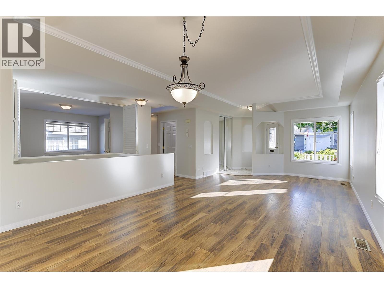 113 1321 Ridgeway Drive, Kelowna