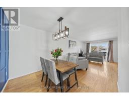 Living room - 249 Britannia Avenue, Bradford West Gwillimbury, ON L3Z1A6 Photo 10