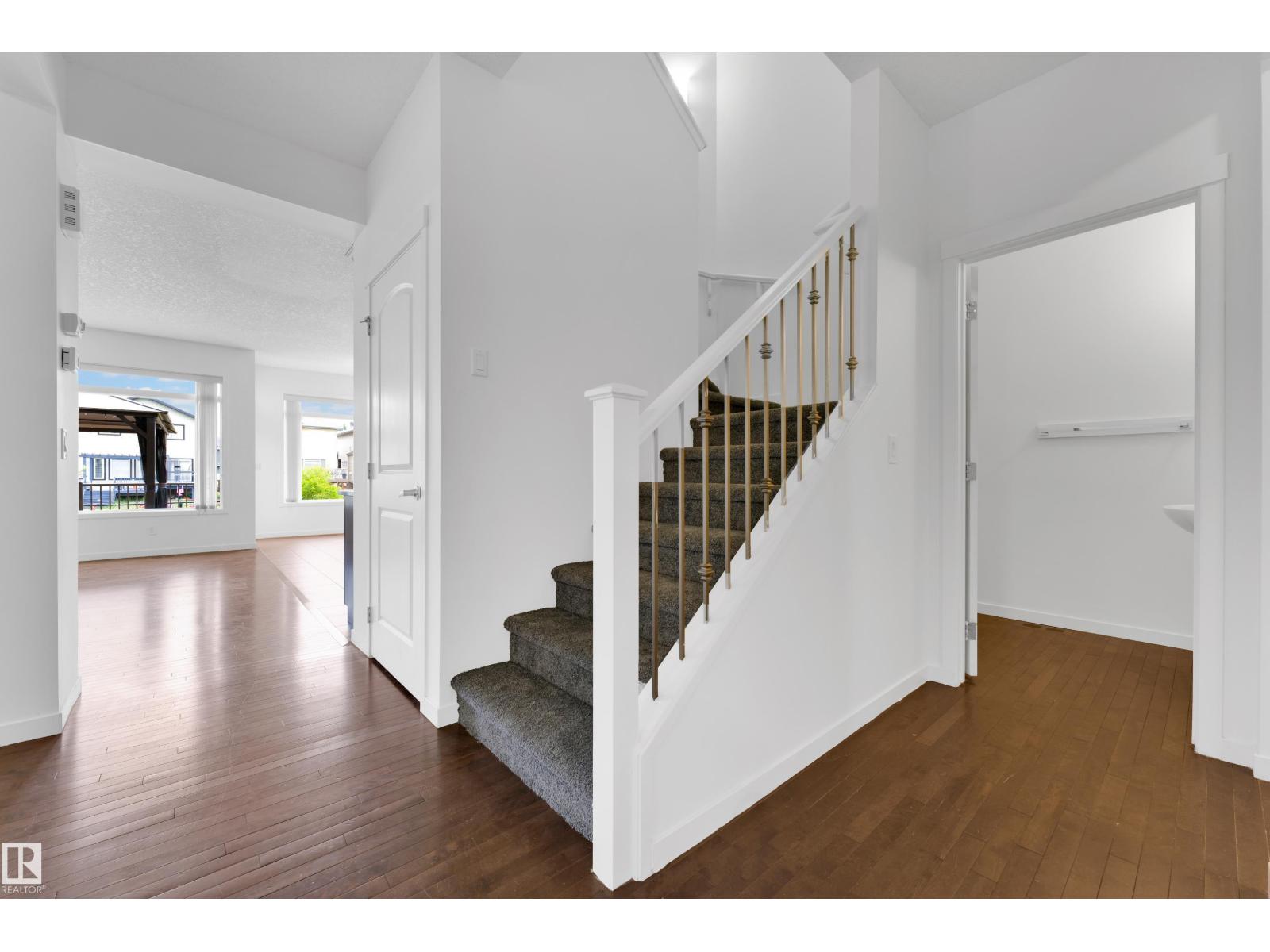 5432 20 AV SW - photo 5