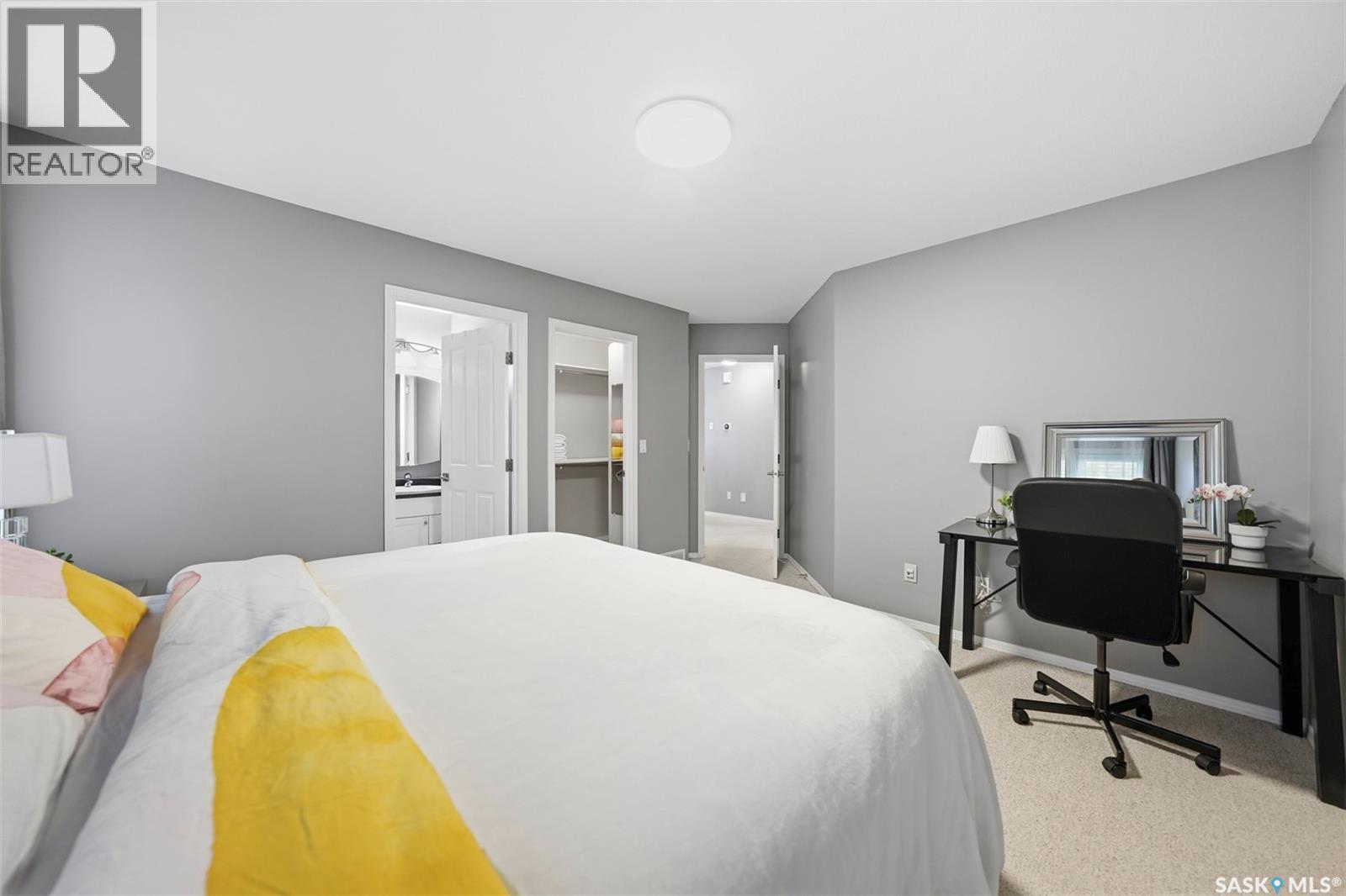738 Wright CRESCENT — photo 18