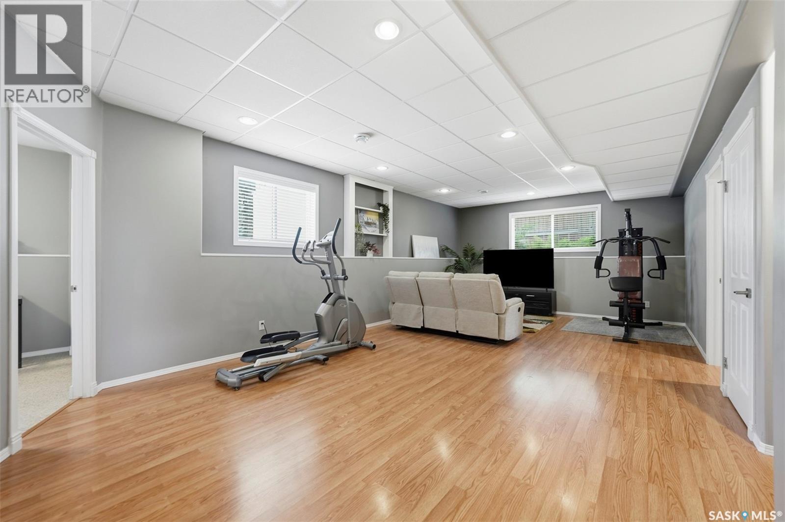 738 Wright CRESCENT — photo 26