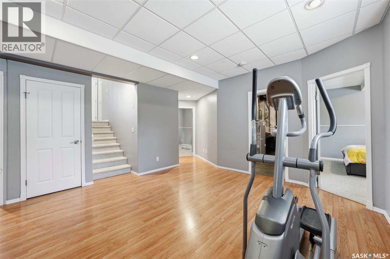 738 Wright CRESCENT — photo 29