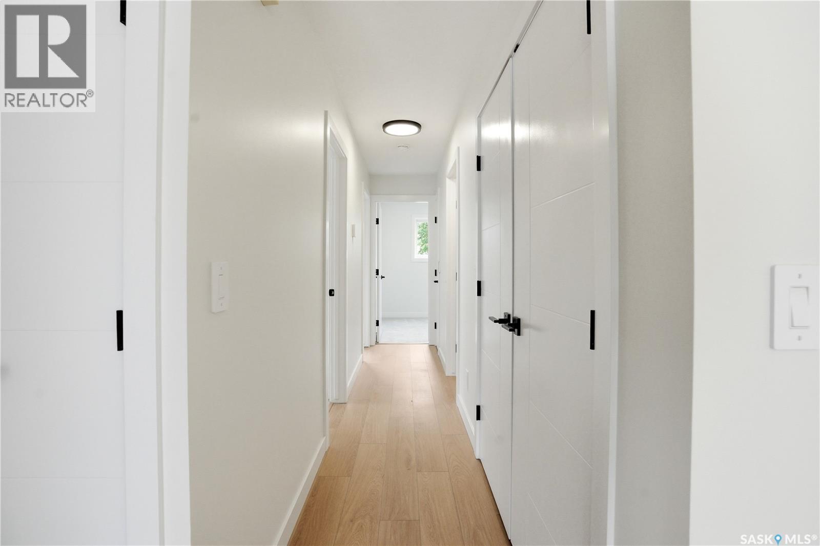 116 (114) Hall CRESCENT — photo 11