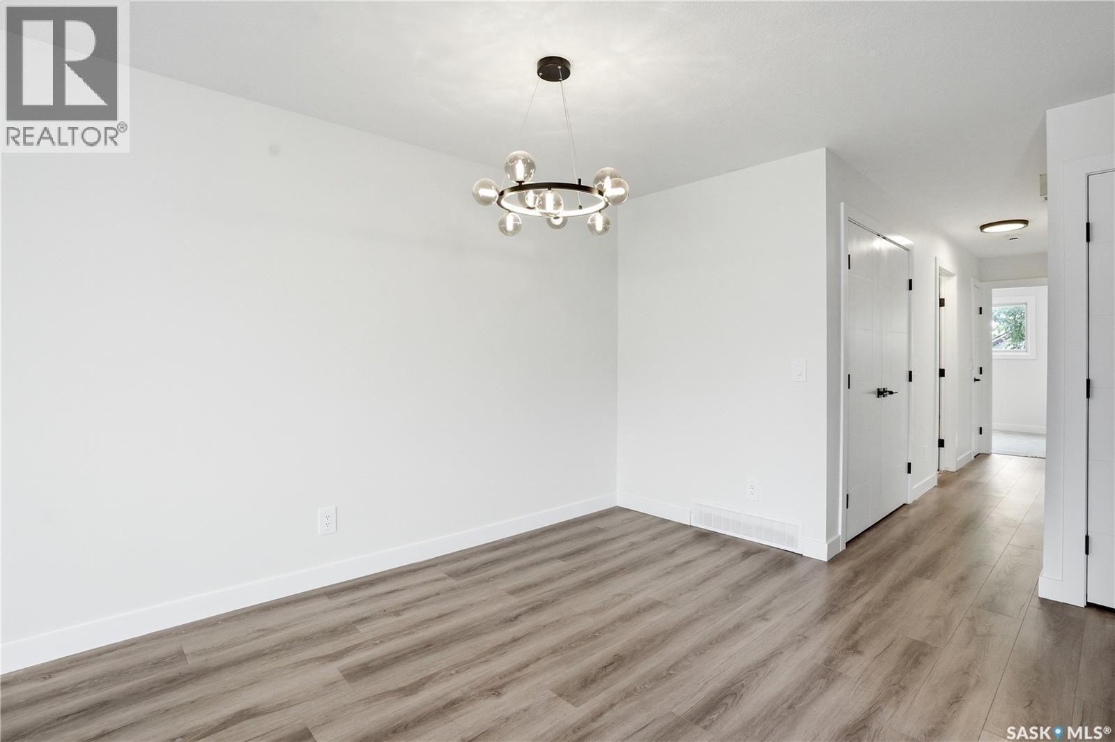 116 (114) Hall CRESCENT — photo 36