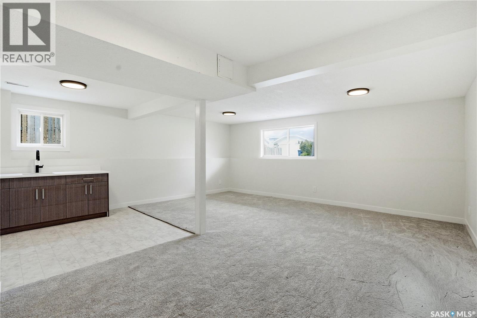 116 (114) Hall CRESCENT — photo 51