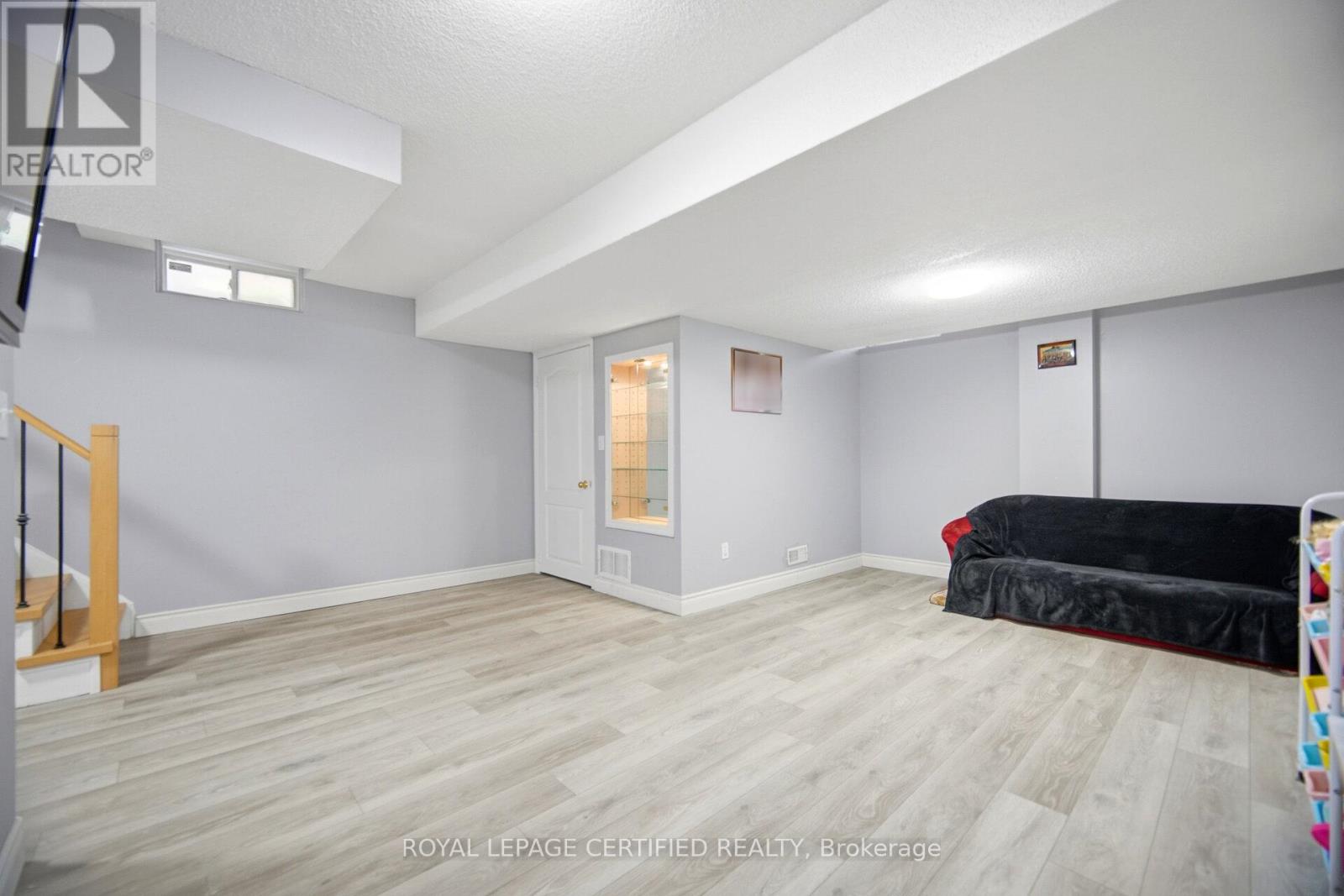 #157 5030 HEATHERLEIGH AVENUE - 37