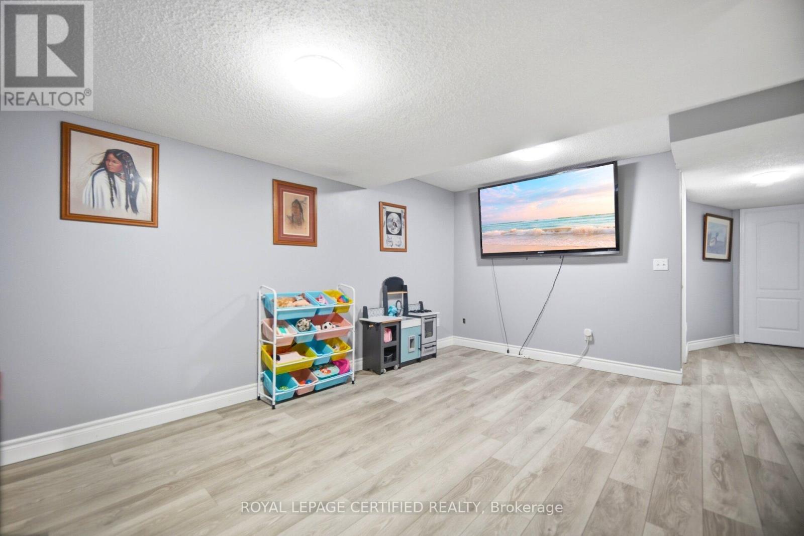 #157 5030 HEATHERLEIGH AVENUE - 40