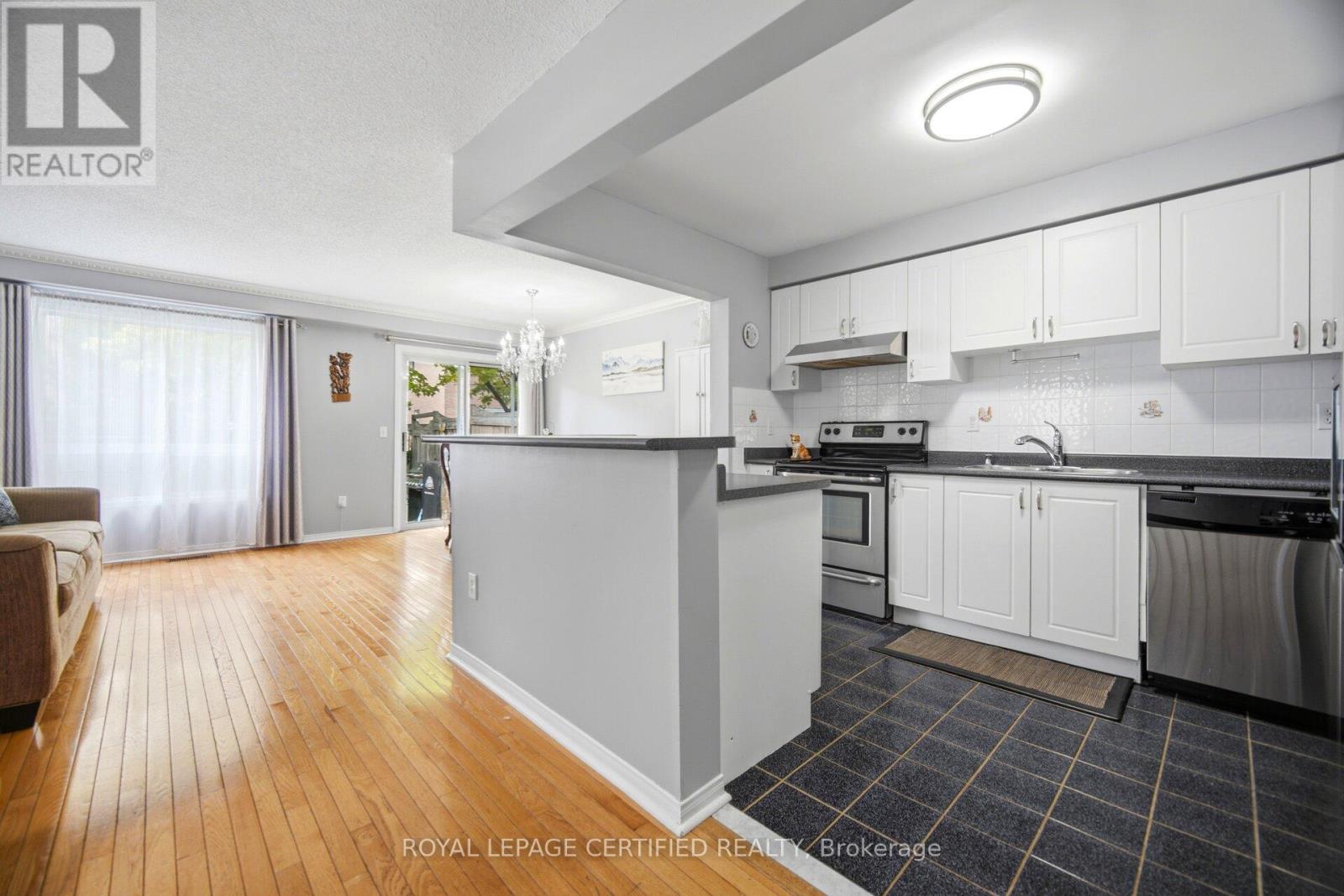 #157 5030 HEATHERLEIGH AVENUE - 7