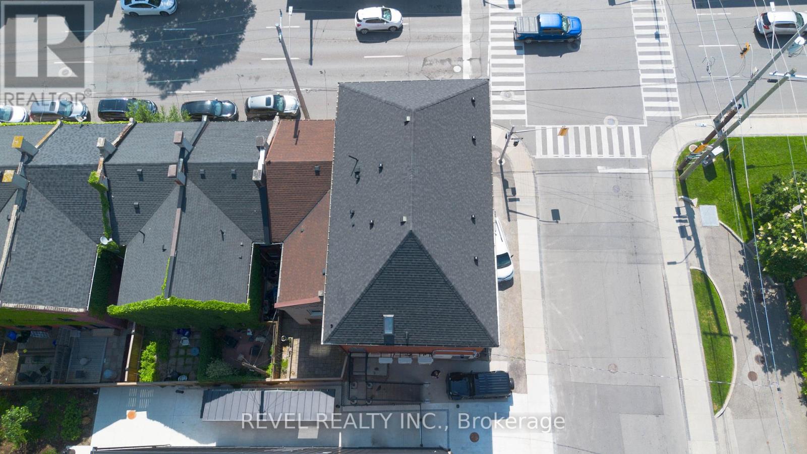 45 WELLINGTON STREET N - 36