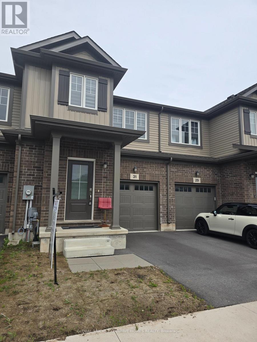 31 SAFFRON WAY - 2