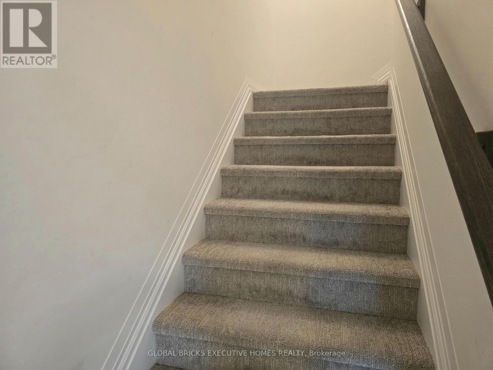 31 SAFFRON WAY - 21