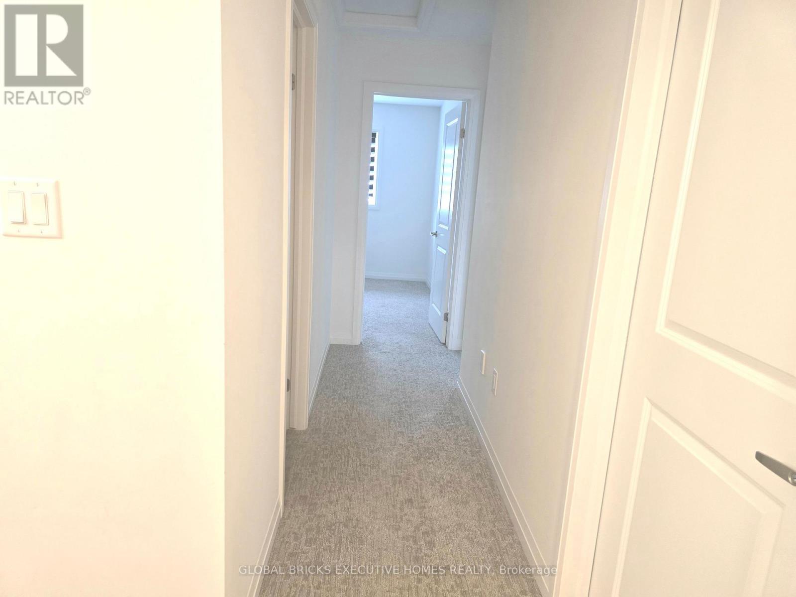 31 SAFFRON WAY - 23
