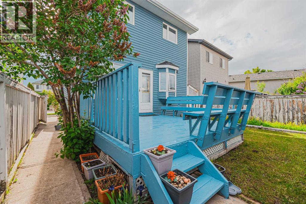 66 Martin Crossing Close NE — photo 31
