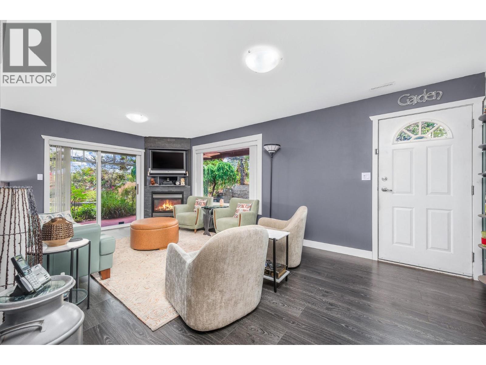 #3 6901 Manning Place - 18