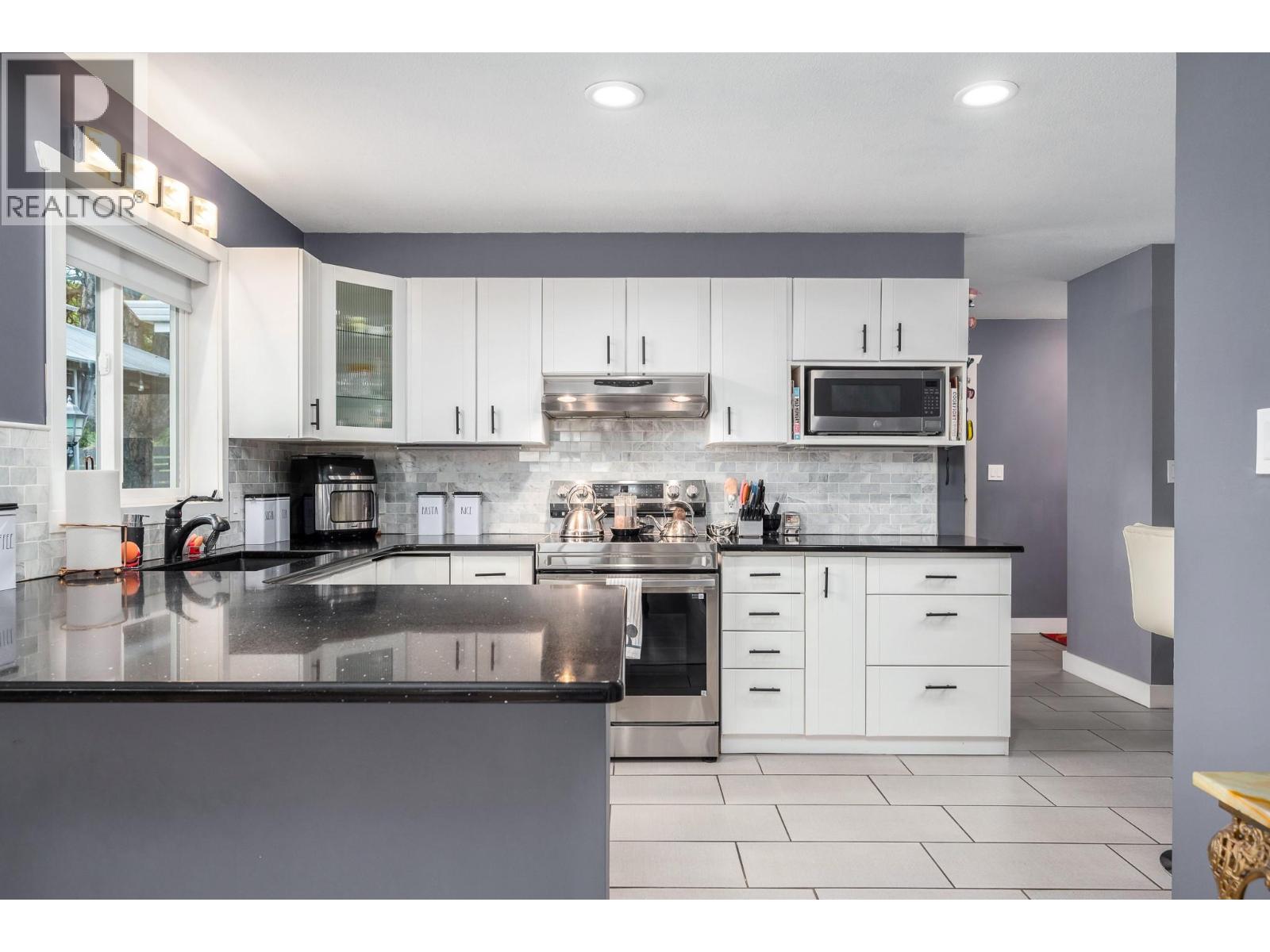 #3 6901 Manning Place - 6