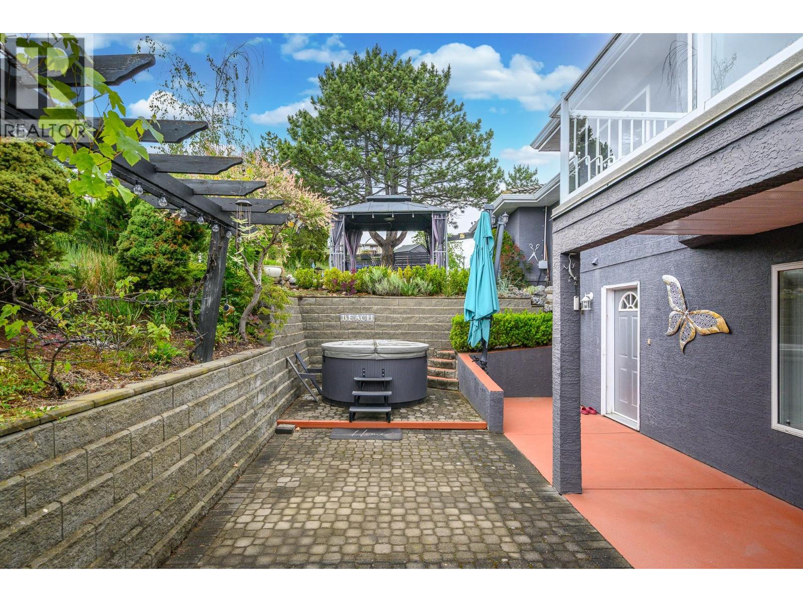 #3 6901 Manning Place - 35