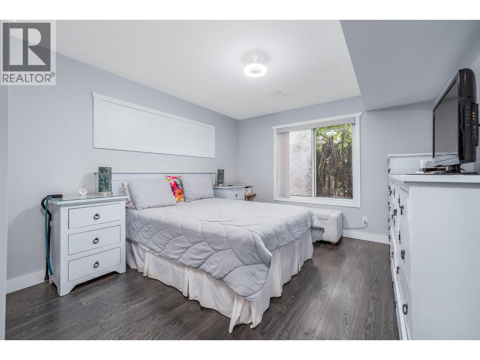 #3 6901 Manning Place - 22