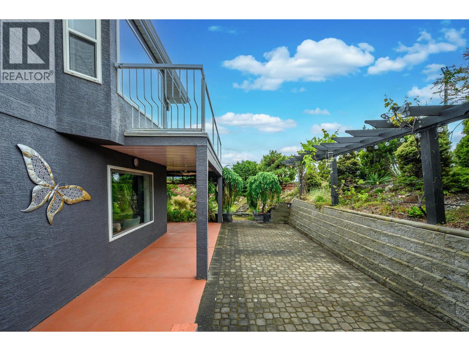 #3 6901 Manning Place - 33