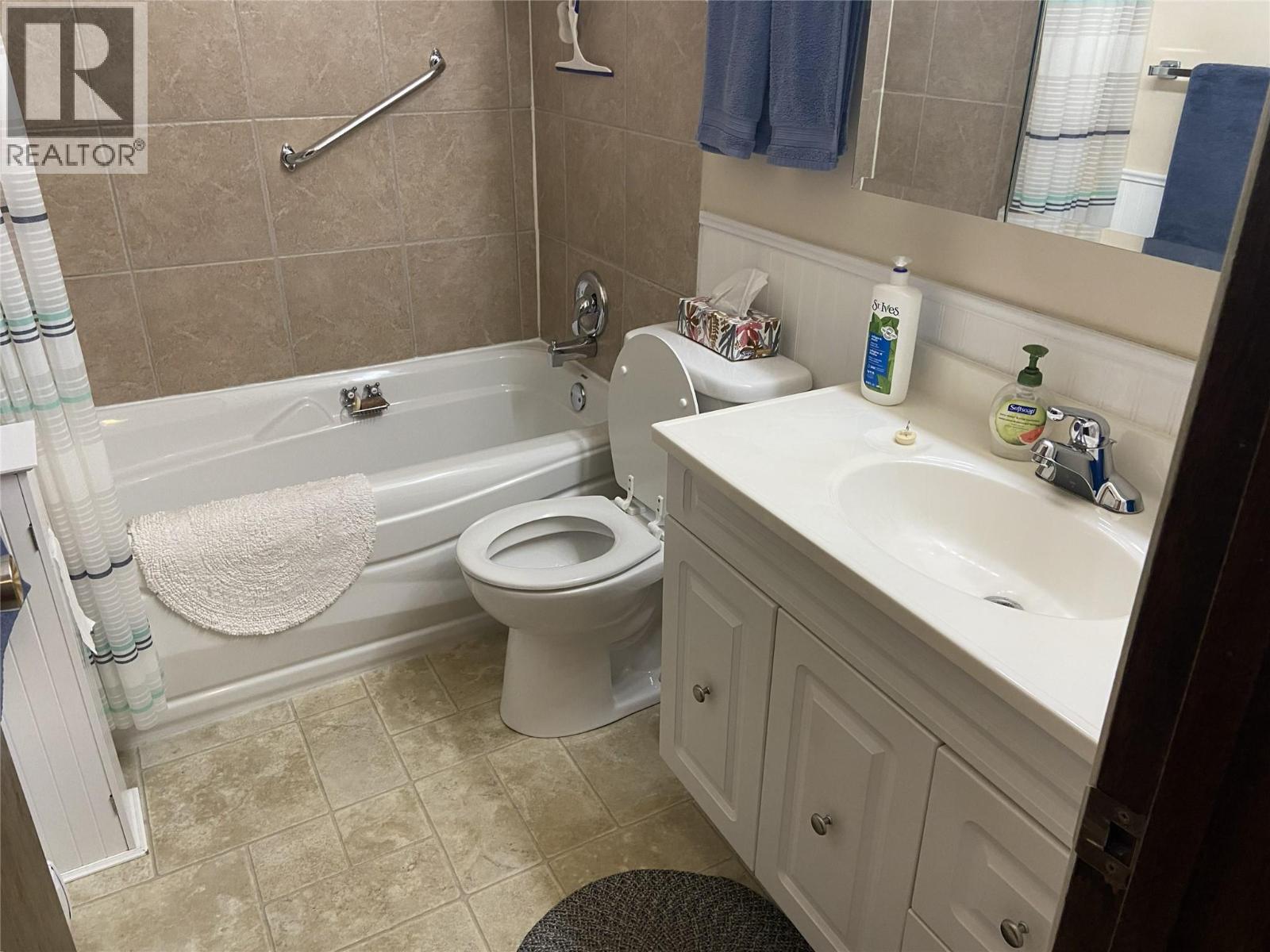 7372 Donaldson Drive - 12