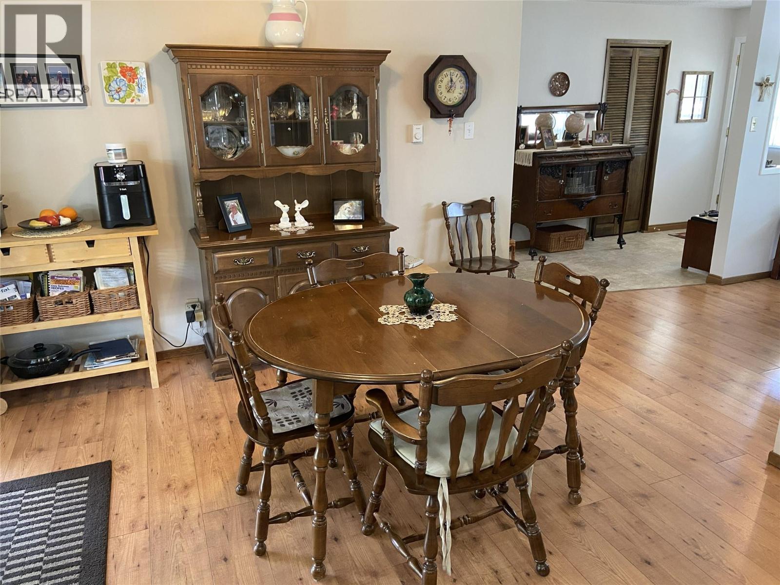 7372 Donaldson Drive - 9