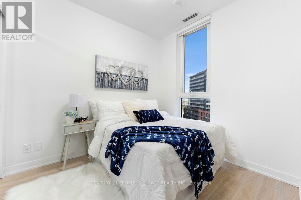 #1004 30 TRETTI WAY - 16
