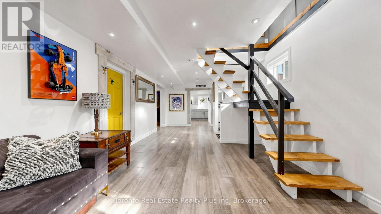 339 EAST AVENUE - 32