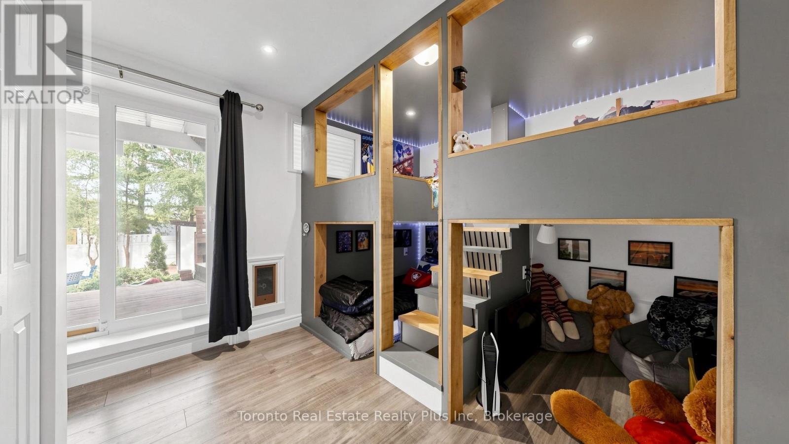 339 EAST AVENUE - 41