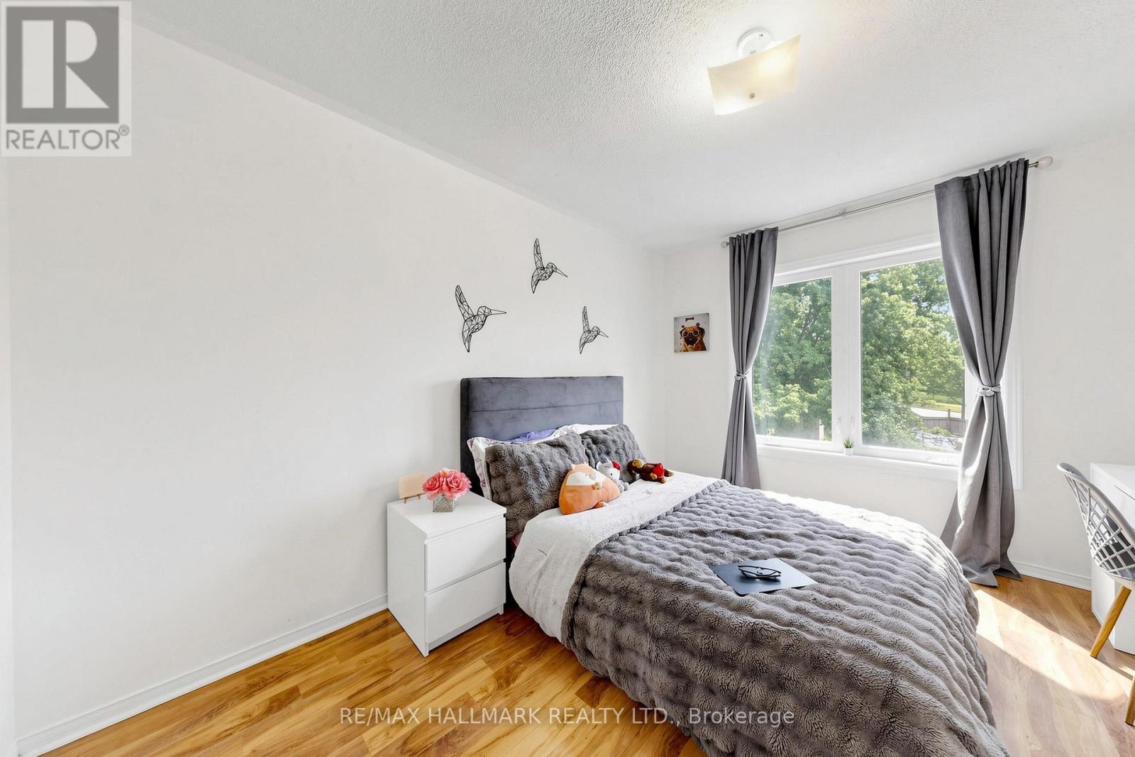 5 EVELYN BUCK LANE - 29