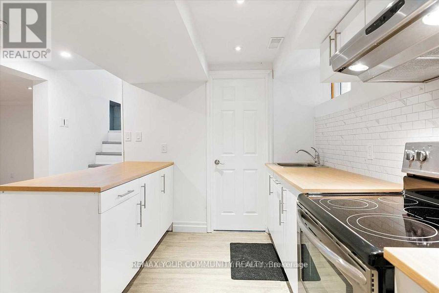 93 WESTMOUNT DRIVE S - 21