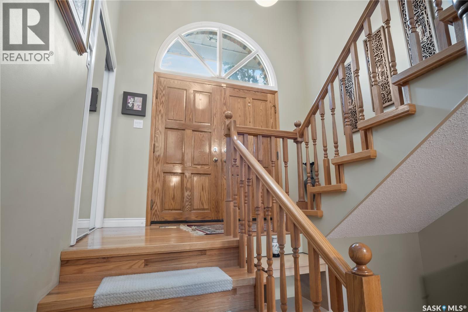 66 LESLIE PLACE - 3