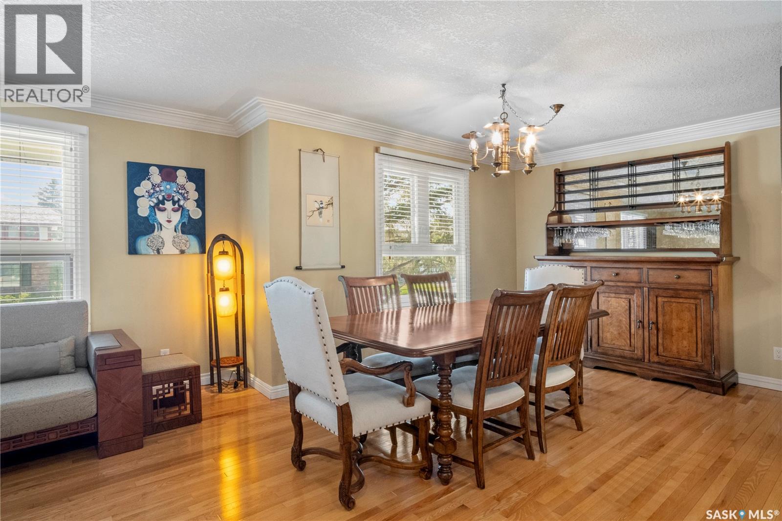 66 LESLIE PLACE - 5