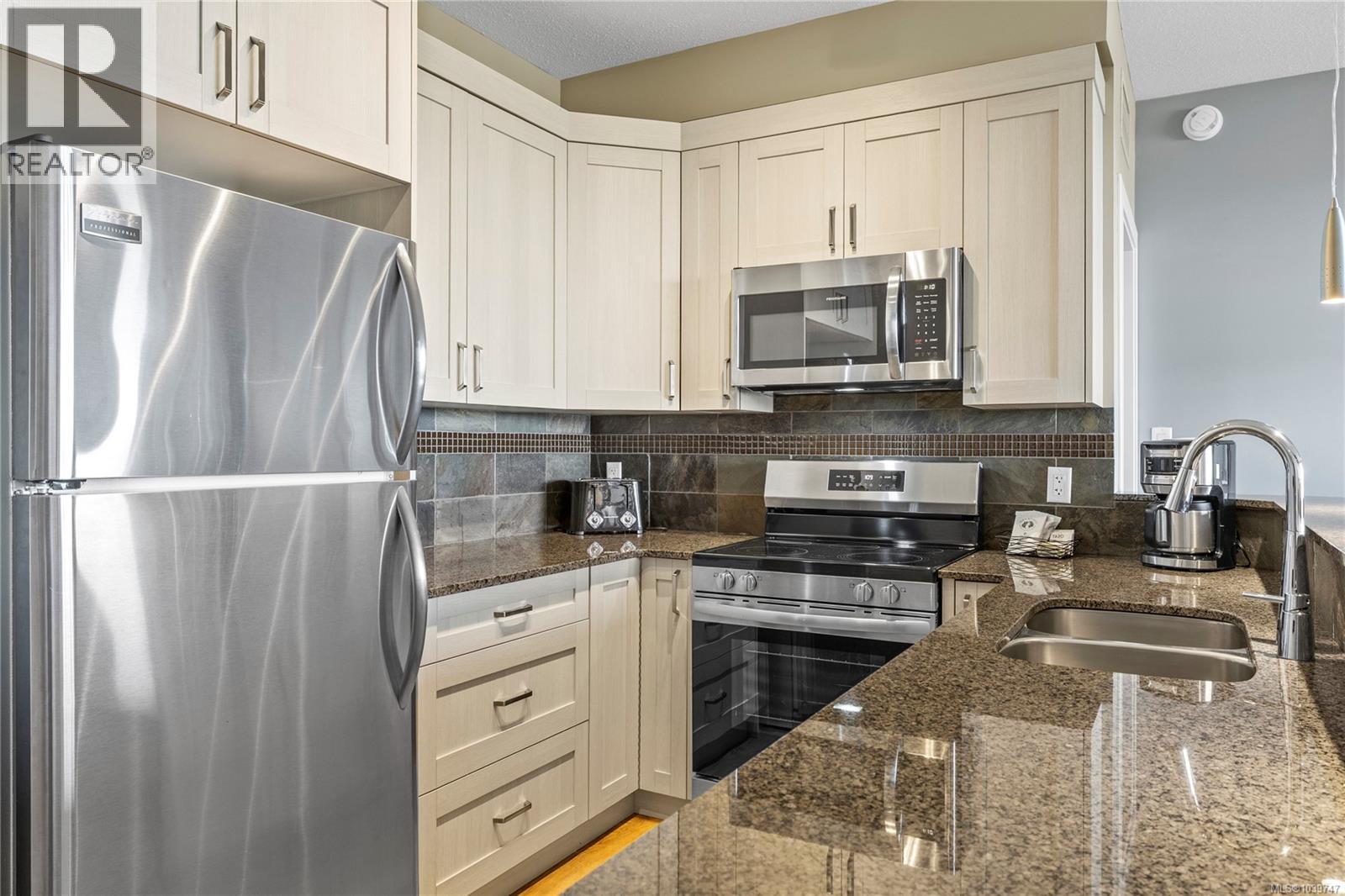 #129c/130 181 Beachside Dr - 7