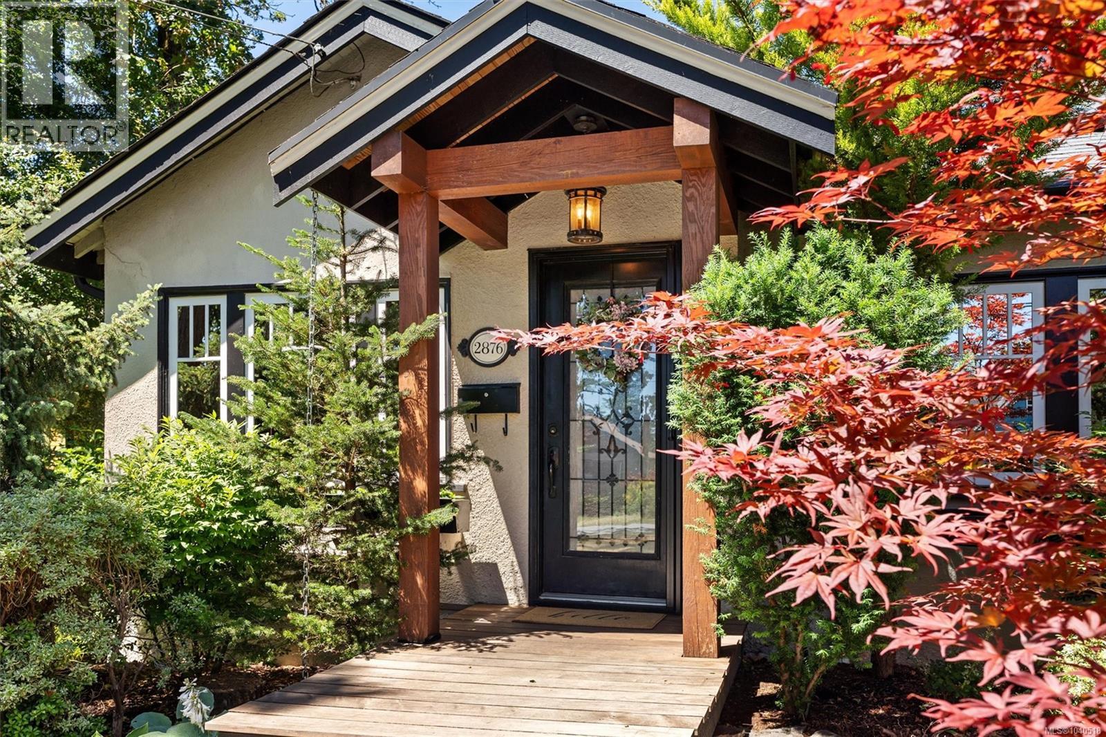  2876 Austin Avenue, Saanich