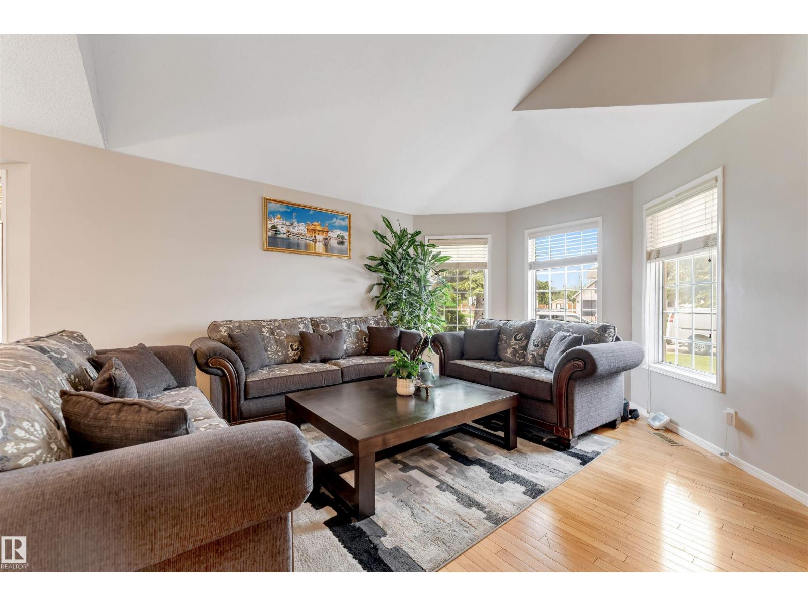 4465 32A ST NW - 13