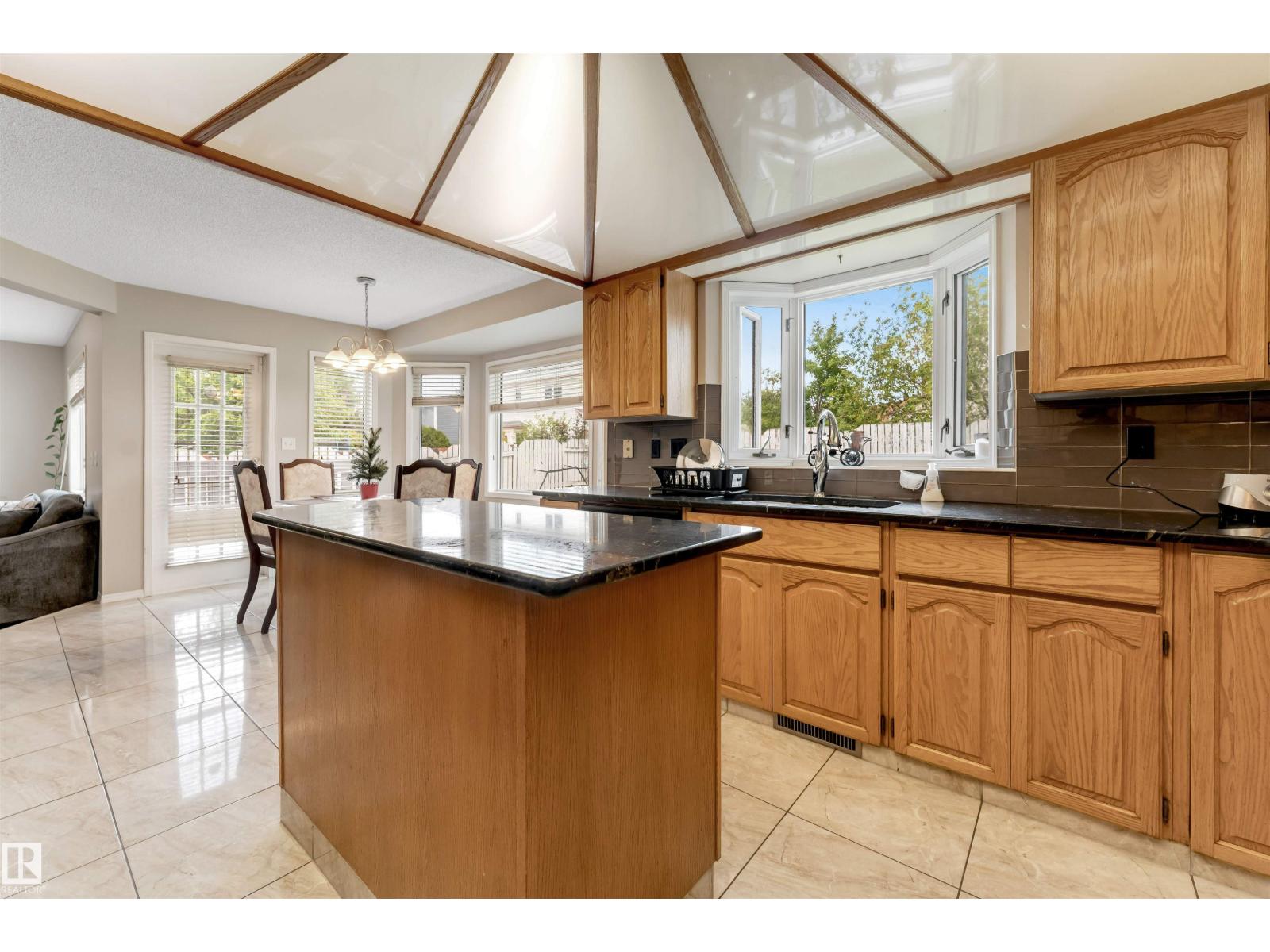 4465 32A ST NW - 19