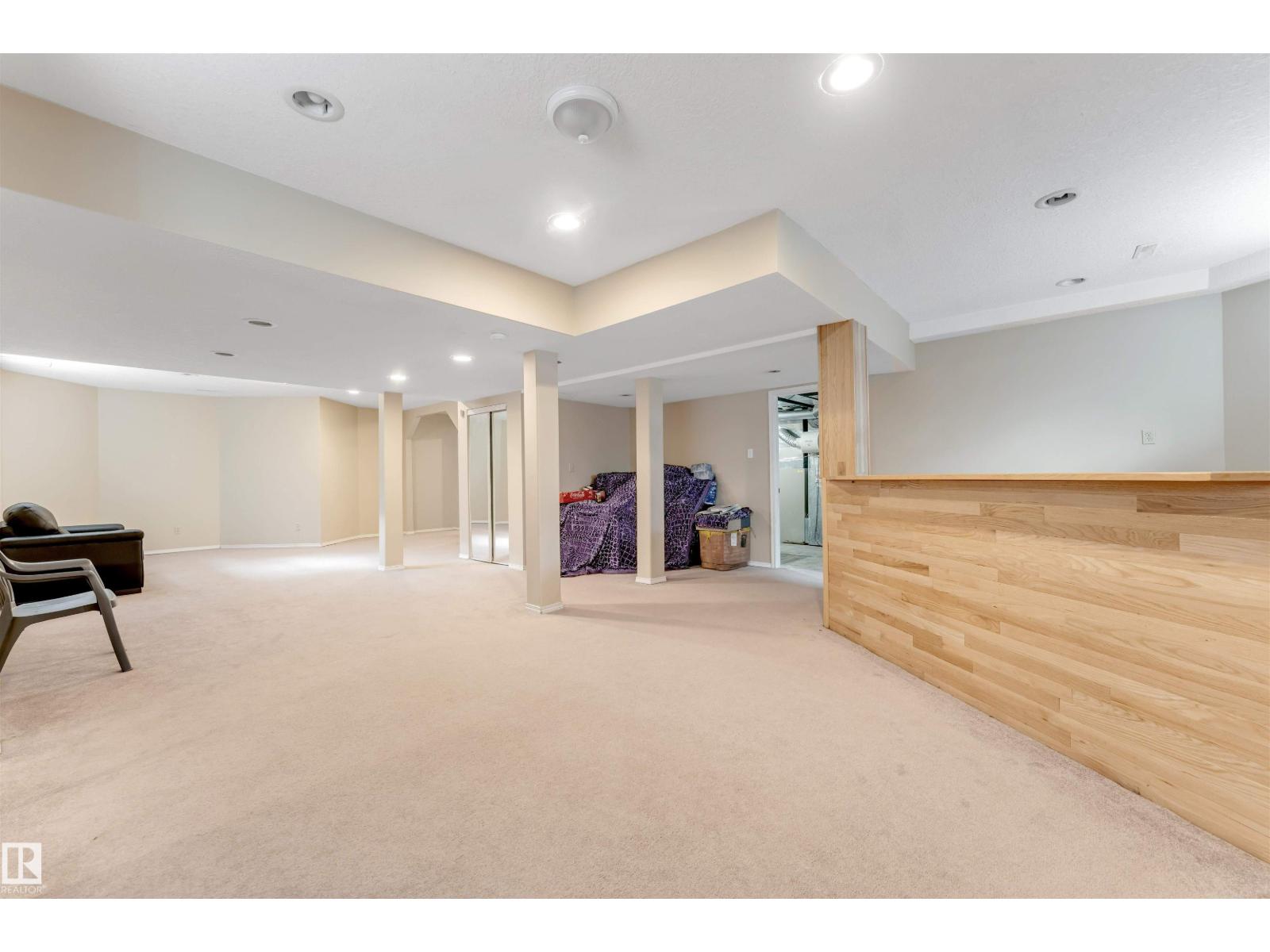 4465 32A ST NW - 56