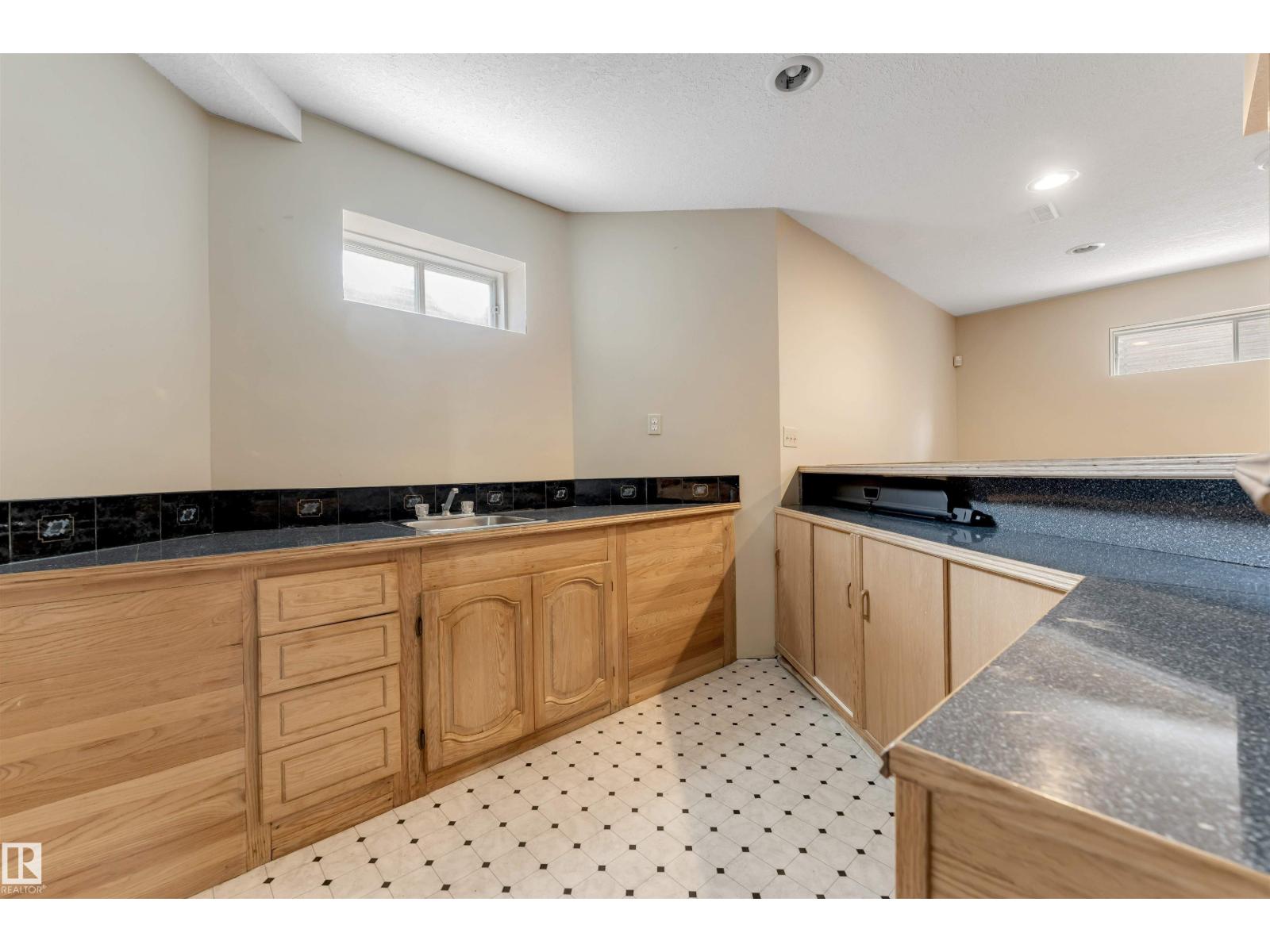 4465 32A ST NW - 57