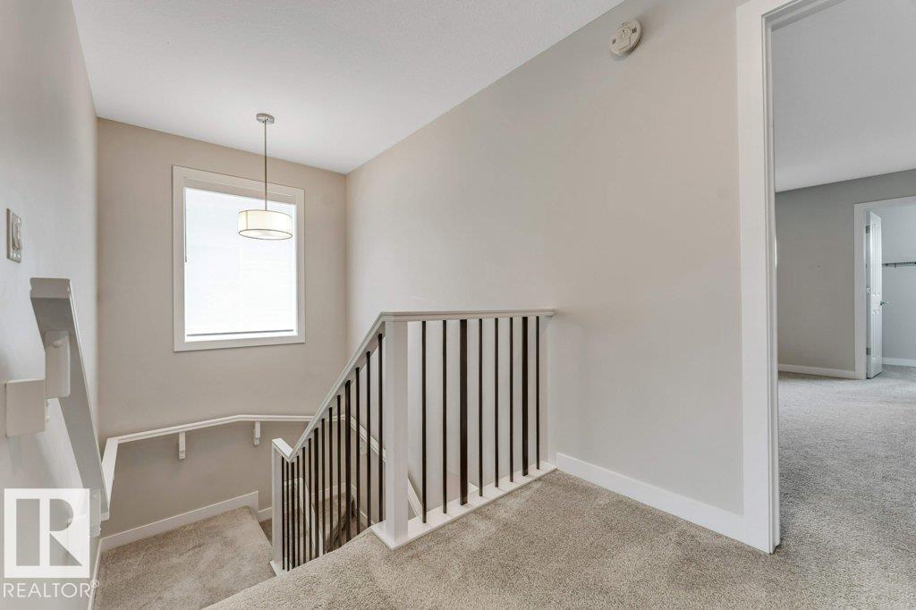 403 35 AV NW — photo 39