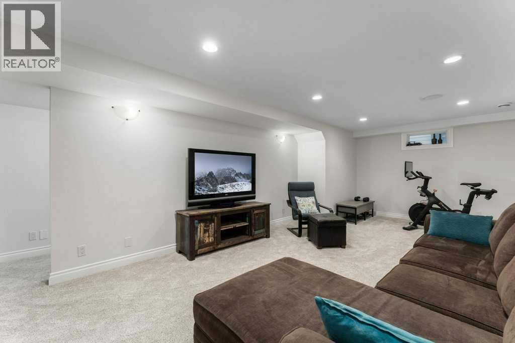 648 97 Avenue SE — photo 33