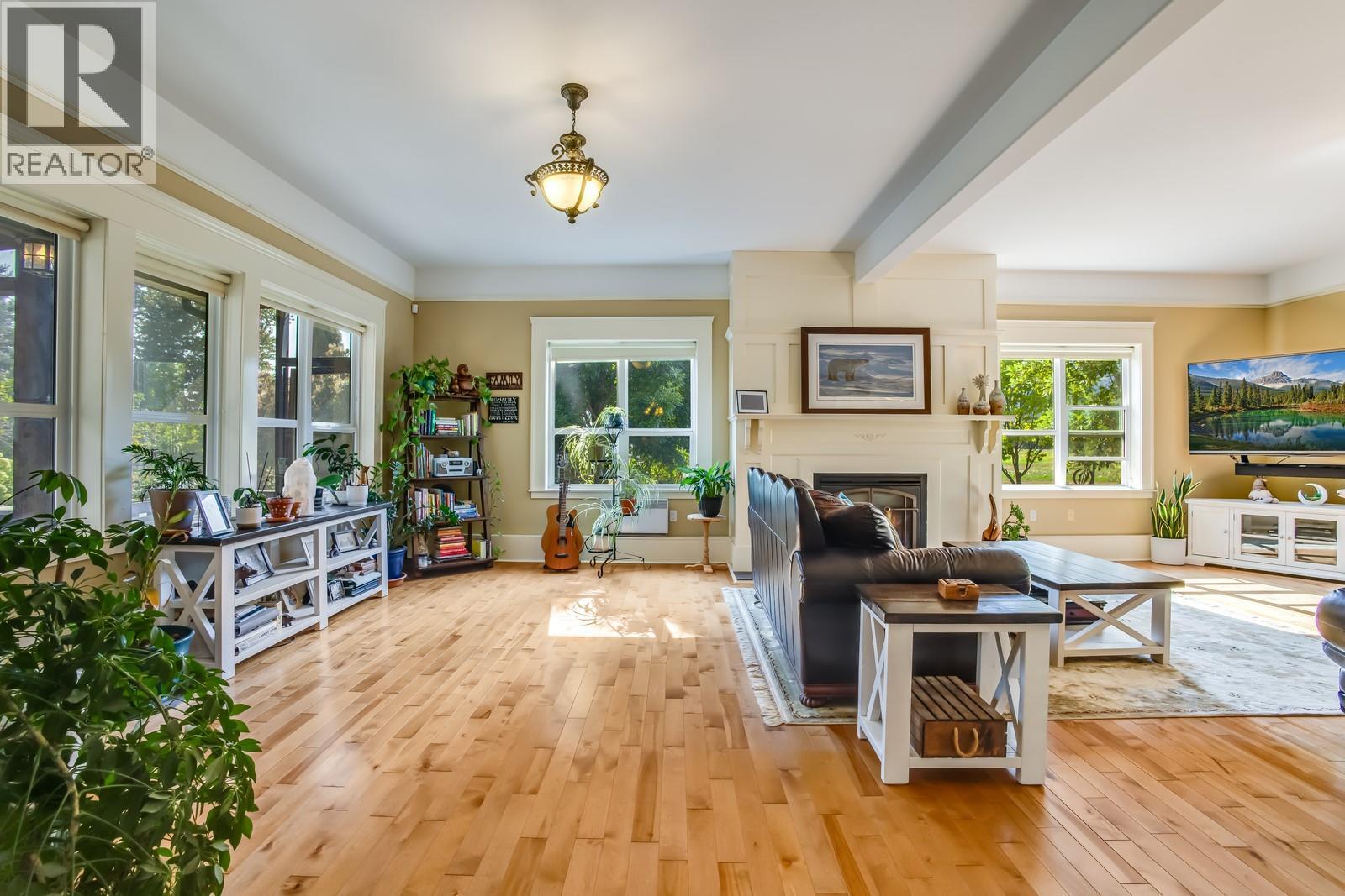 70 Waterside Road - 16