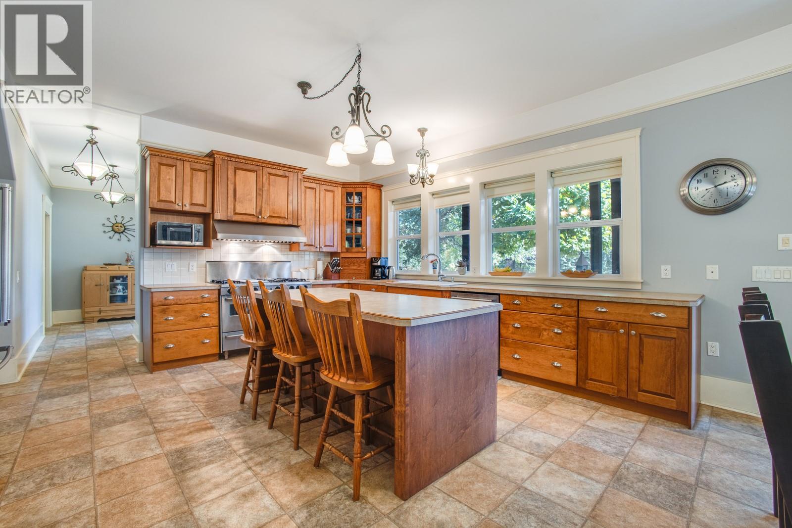 70 Waterside Road - 21