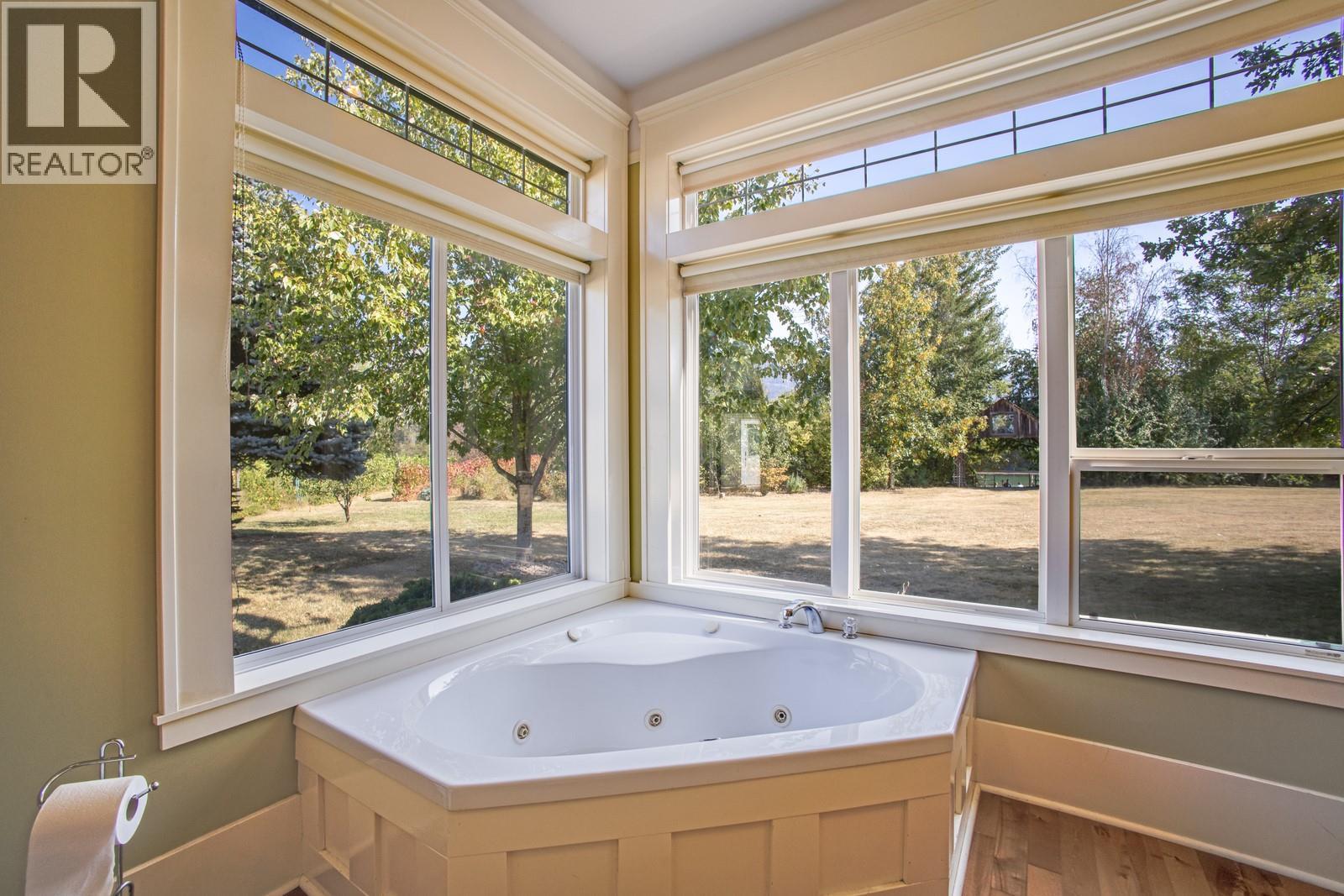 70 Waterside Road - 37